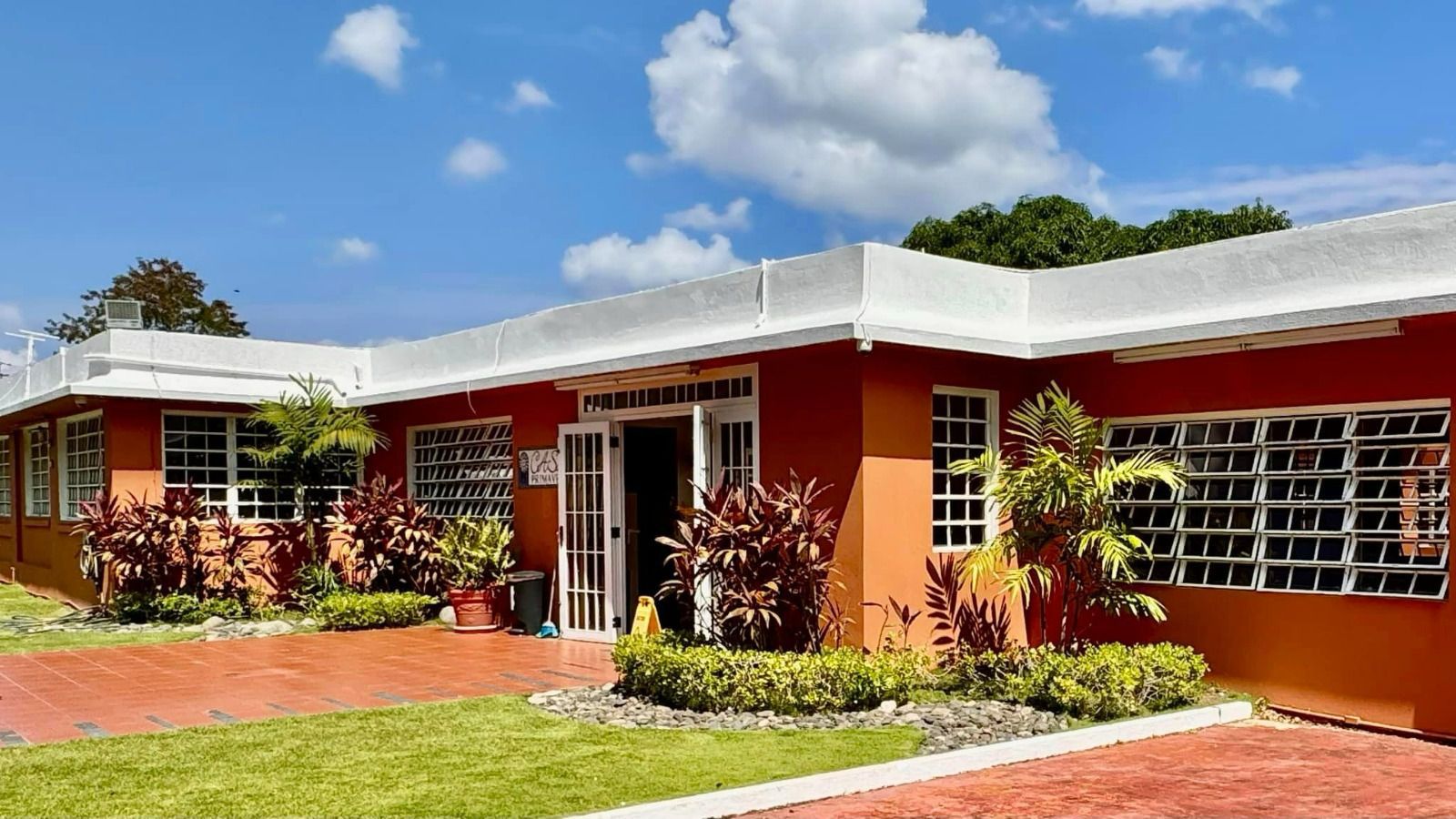 Primavera Living Home - Residencia terrera con áreas al aire libre en San Juan